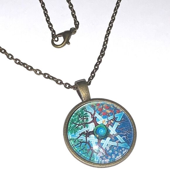 Pentacle Glass Cabochon Pendant Necklace (T1) - Picture 3 of 5